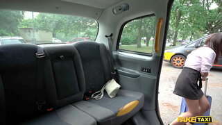 ���ዳዲስ ታክሲ Mina አዲስ ደረጃ ውስጥ ታክሲ