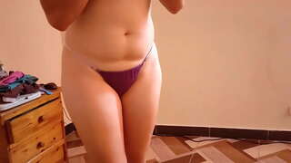 Распутная өгөй эне трахает мени жана сосет менин мүчөсү, качан мен прихожу үйгө менен окуган бүткүл күнү